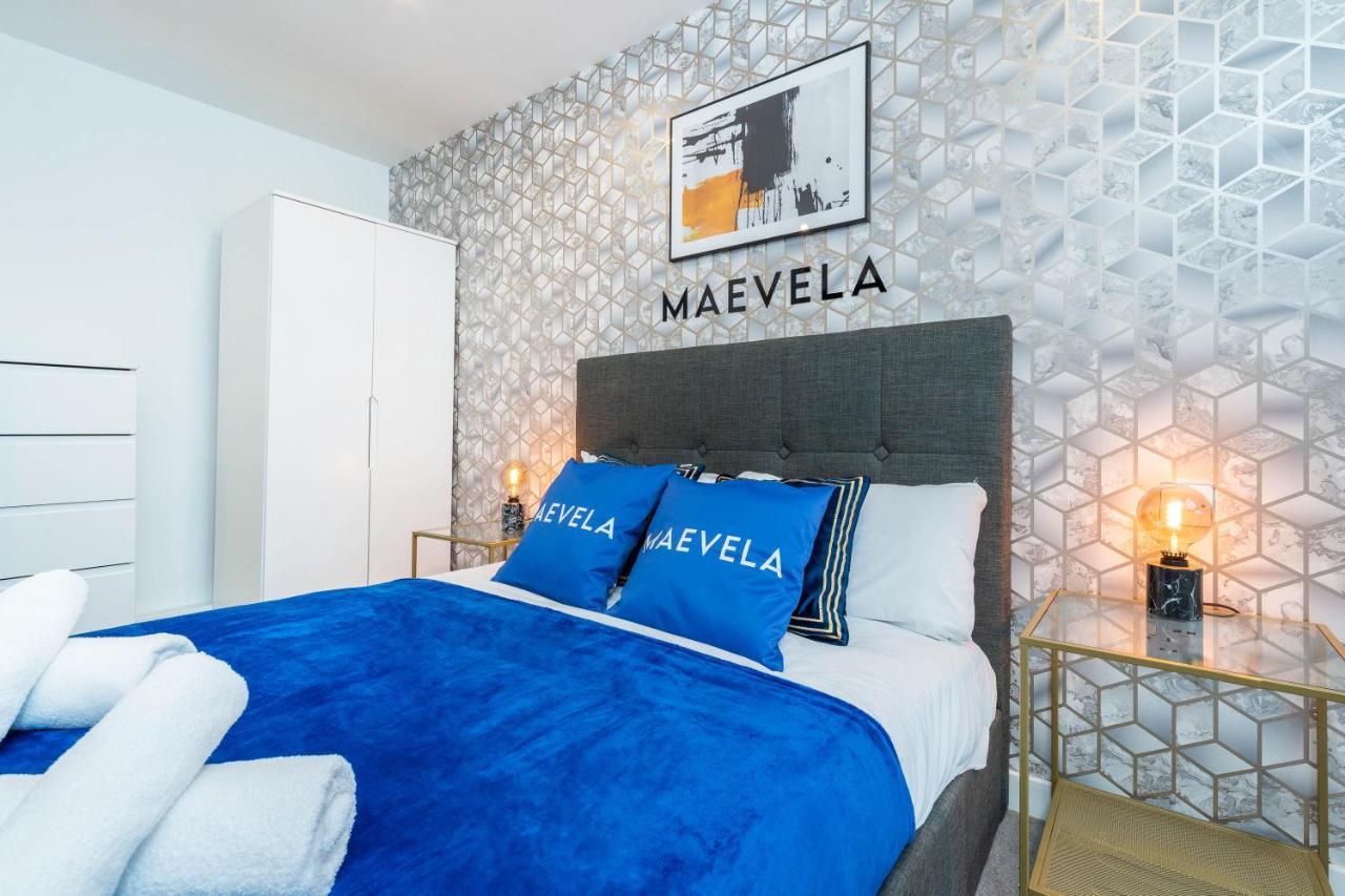 Maevela Apartments - Luxury Broad St Apartment - 2 Bed, 2 Bath - City Centre/Cube/Mailbox - With Underground Parking ✓- L Shape Sofa, Large 50 Inch Smart Tv With Free Netflix & Wifi เบอร์มิงแฮม ภายนอก รูปภาพ